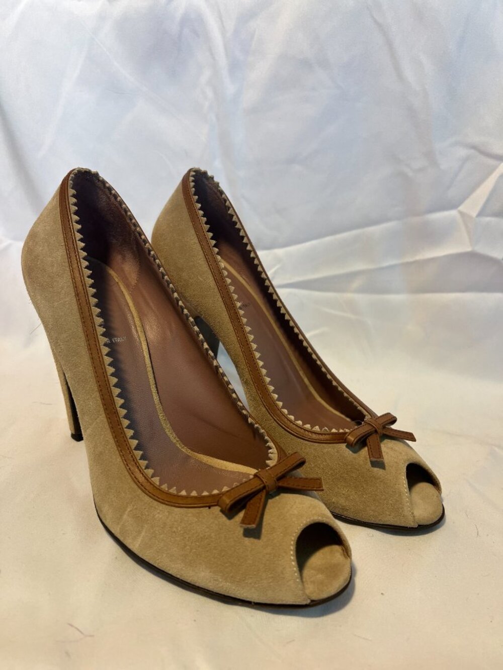 Miu Miu Tan Suede Mini Bow Pumps